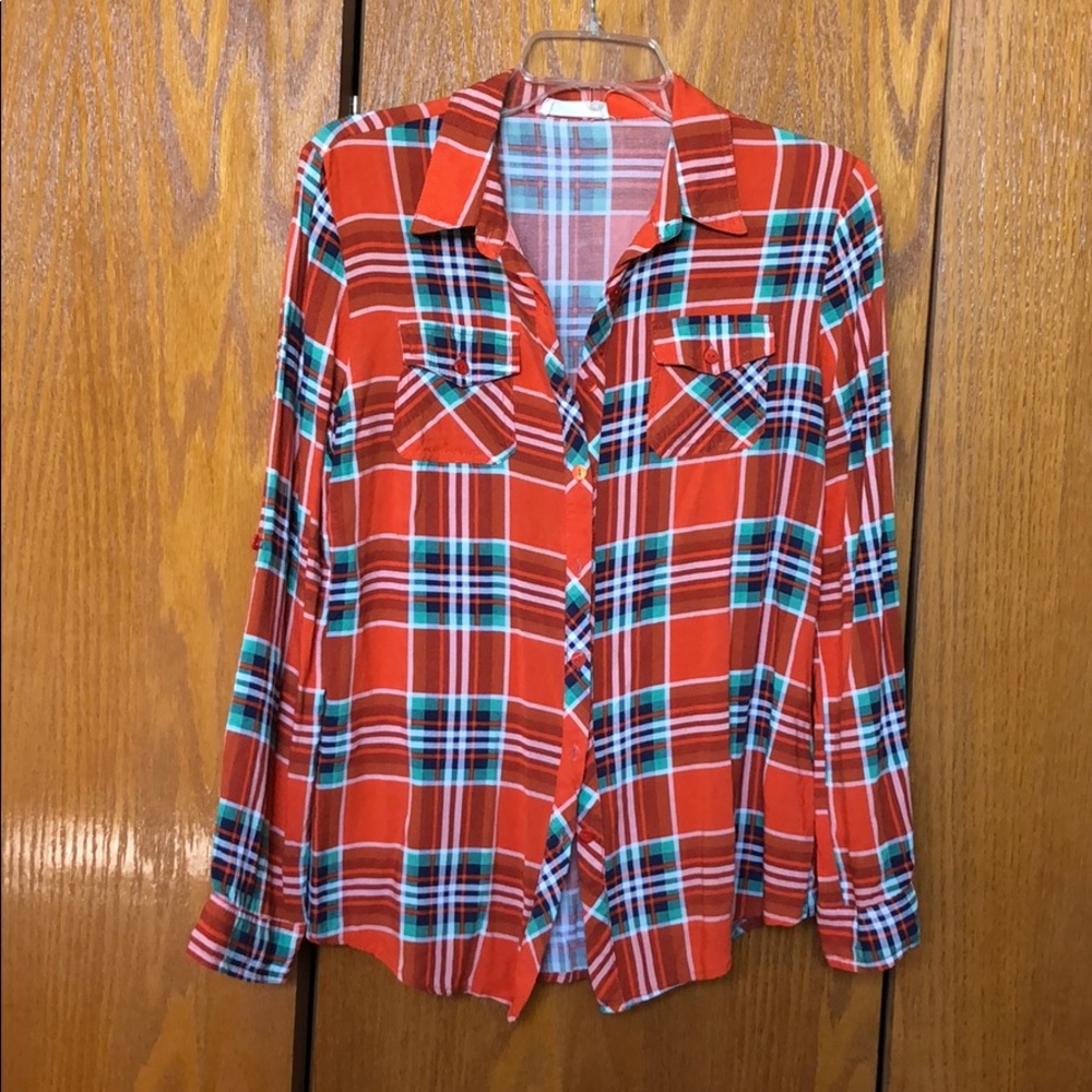 Plaid  rayon button up